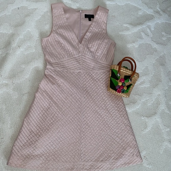 J.Crew 100% cotton lined midi, fit & flare soft pink, pleats blush pink. Size 4 - Picture 14 of 17